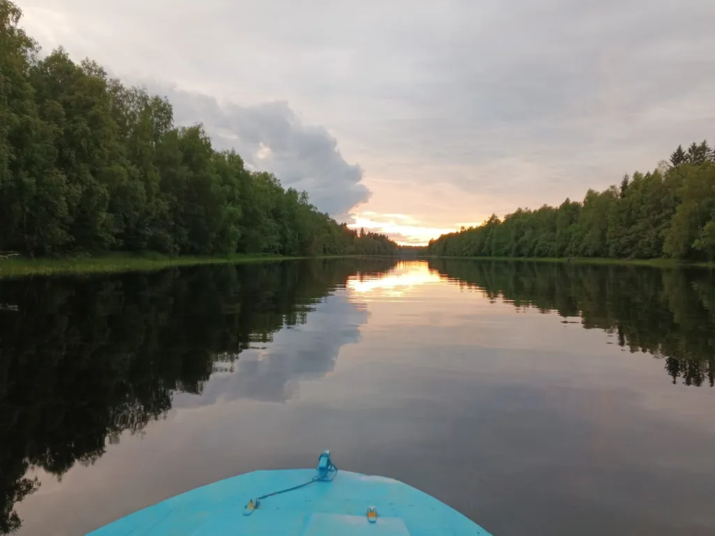 Домик у реки