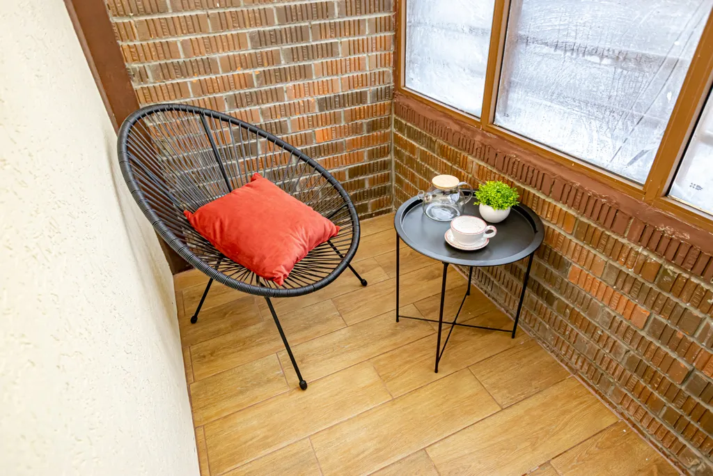 Уютная студия в индустриальном районе