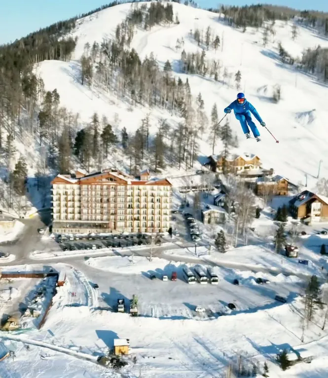 Апартаменты с видом на горы и озеро в 100м от подъёмника