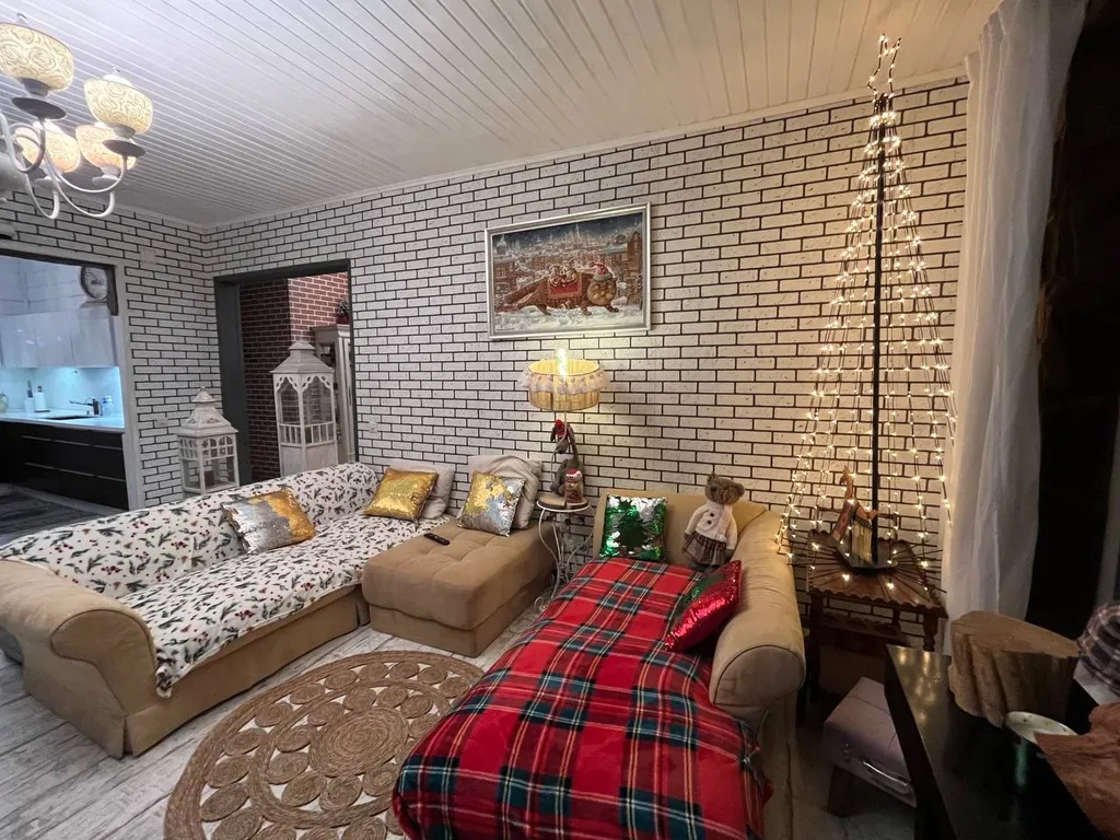 Уютный дом в сказочном лесу