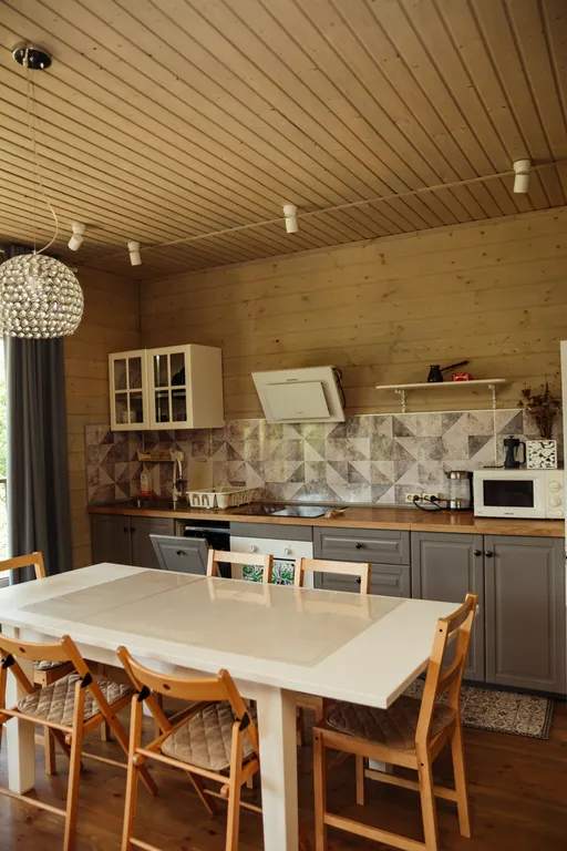 Сканди-дом с видом на озеро и лес