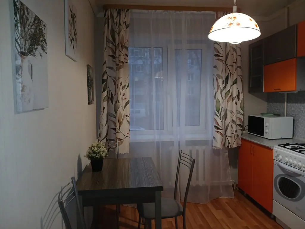 Стильная двухкомнатная квартира в центре города