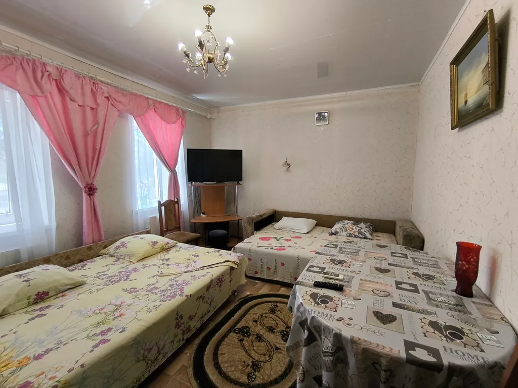 Коттедж Комфортный дом с удобствами и беседкой — аренда посуточно в Судак