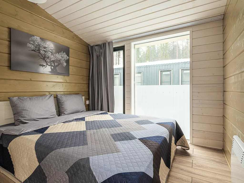 Уютный семейный дом с камином