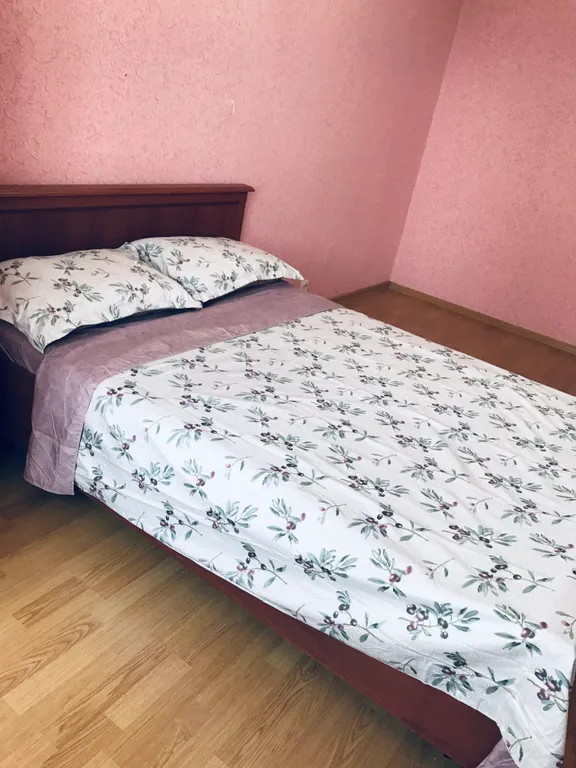 Солнечная квартира в центре города с видом на море