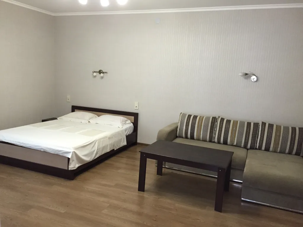 Дом с отдельным двориком