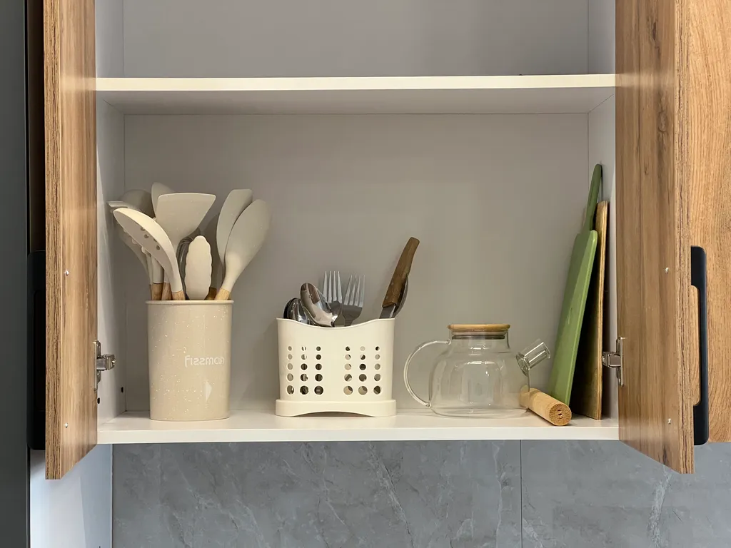 В центре, левый берег, рядом возле Хан Шатыр, кардиология, ННЦМД