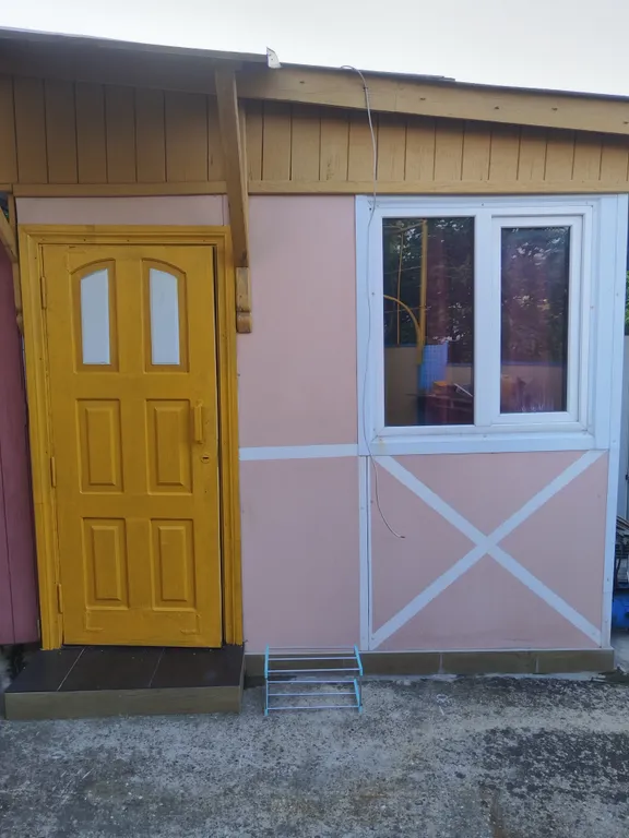 Уютный летний домик в центре города