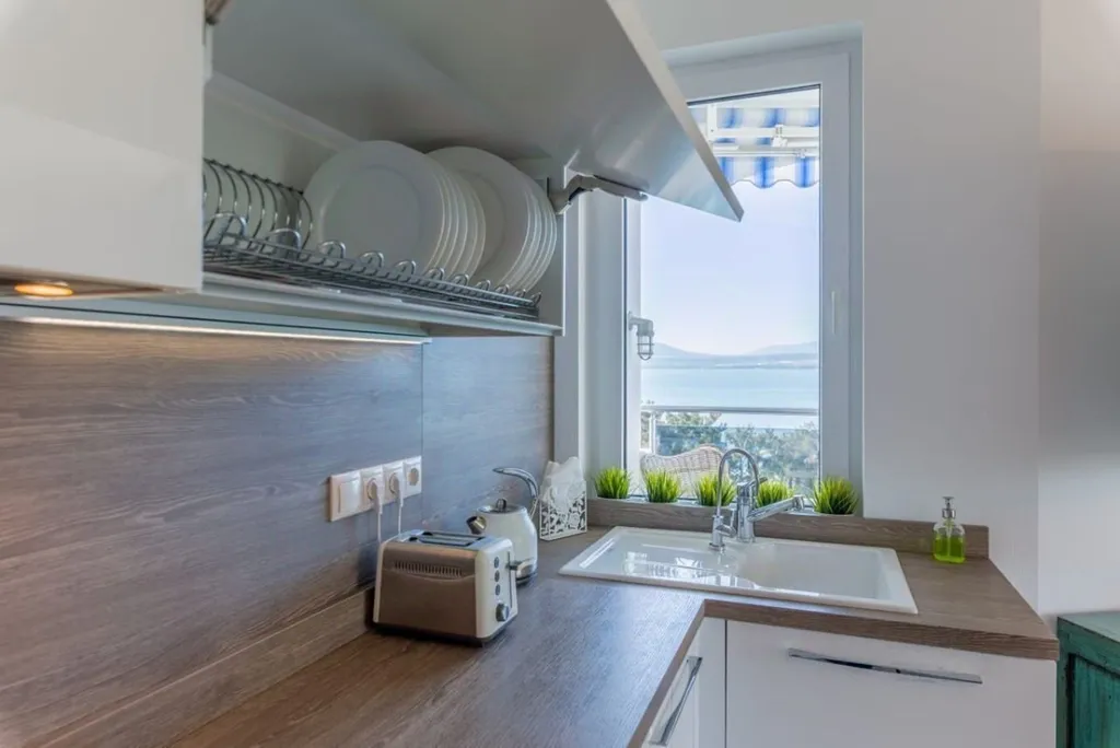 2-комнатная квартира с террасой и красивым видом