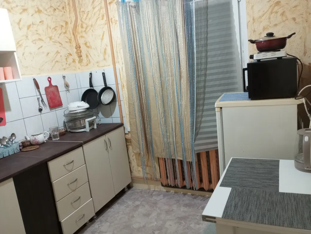 Квартира Квартира с лоджией в 5 минутах от моря — Лоо