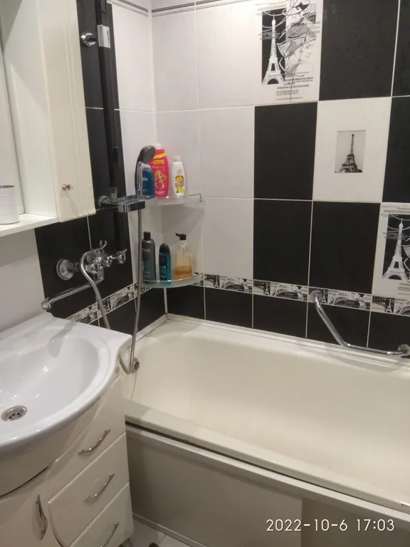 Уютная по-домашнему квартира рядом с пл.Театральной. Центр, всё пешком