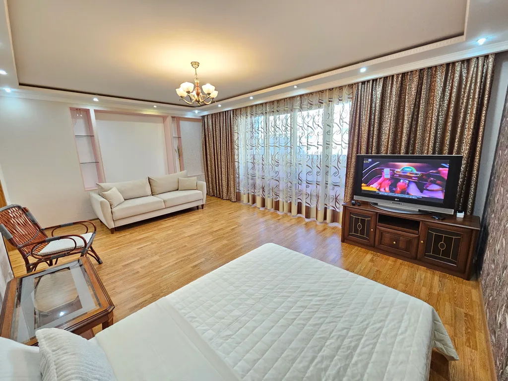 Просторная двушка в самом центре города