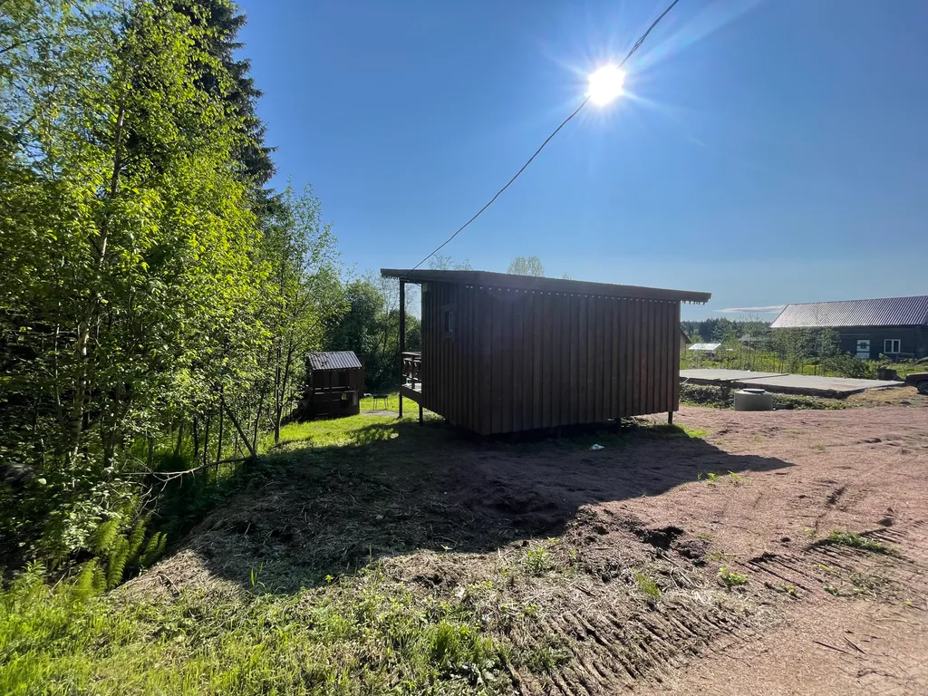 Домик для семейного отдыха в лесу