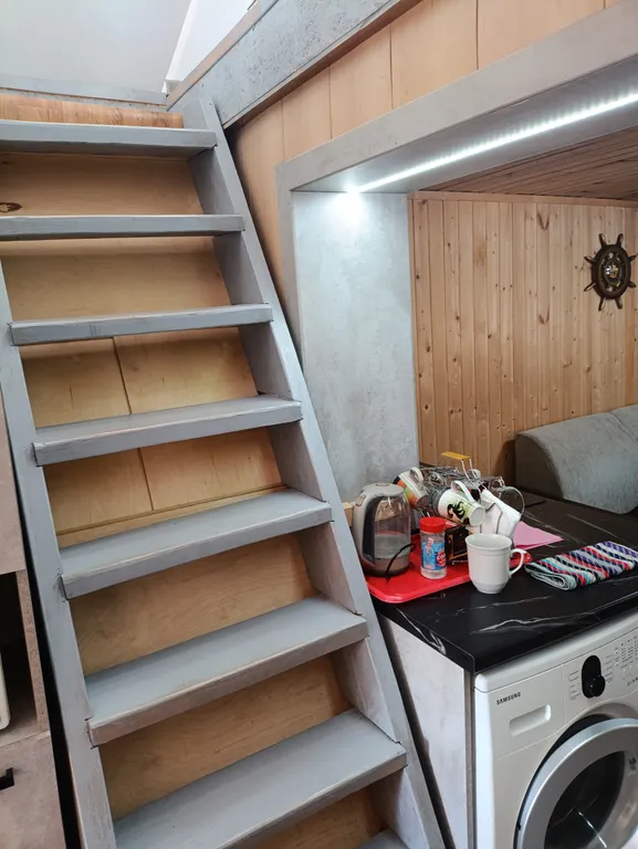 Домик на опушке леса