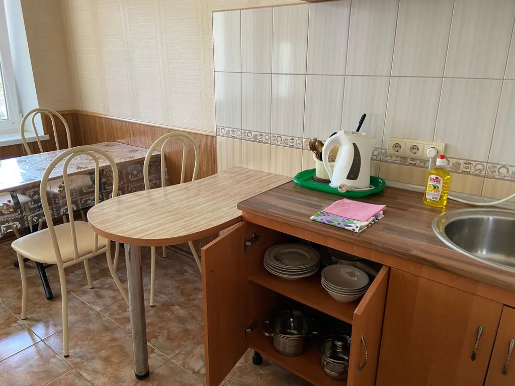 Люкс до 4-х человек 1-2 этажи