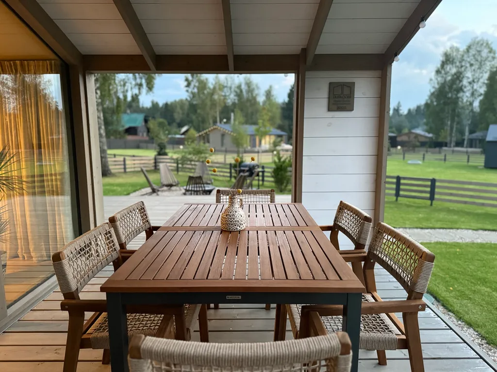 Уютный загородный дом в тишине