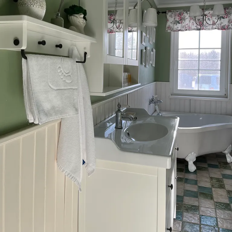 Isotalo - большой дом у озера в карелии, для большой компании