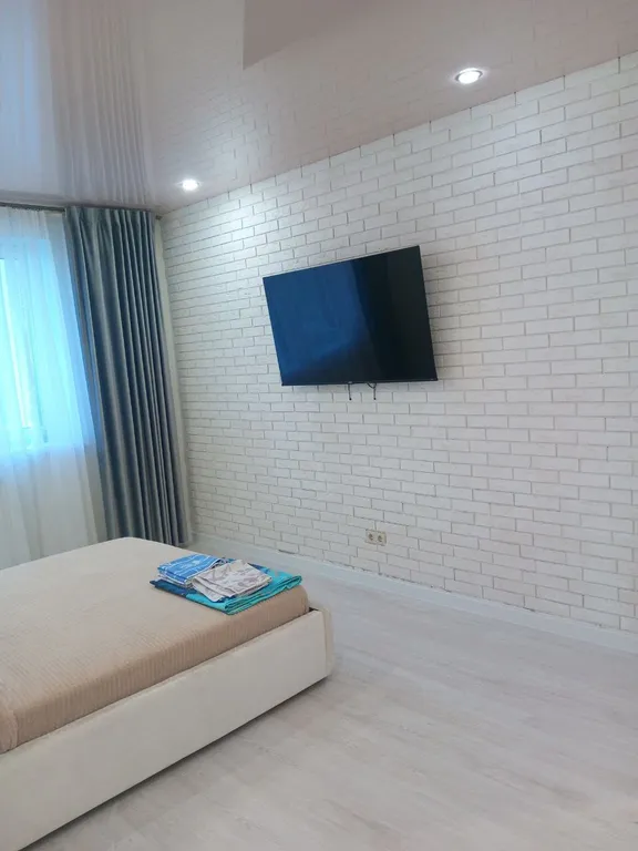 Современная Однокомнатная квартира в районе ЖД