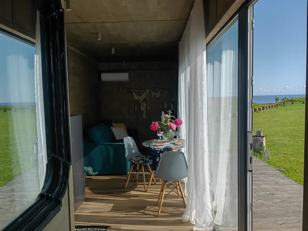 Коттедж База отдыха с панорамными видами на озеро Ильмень — аренда посуточно в Старая Русса