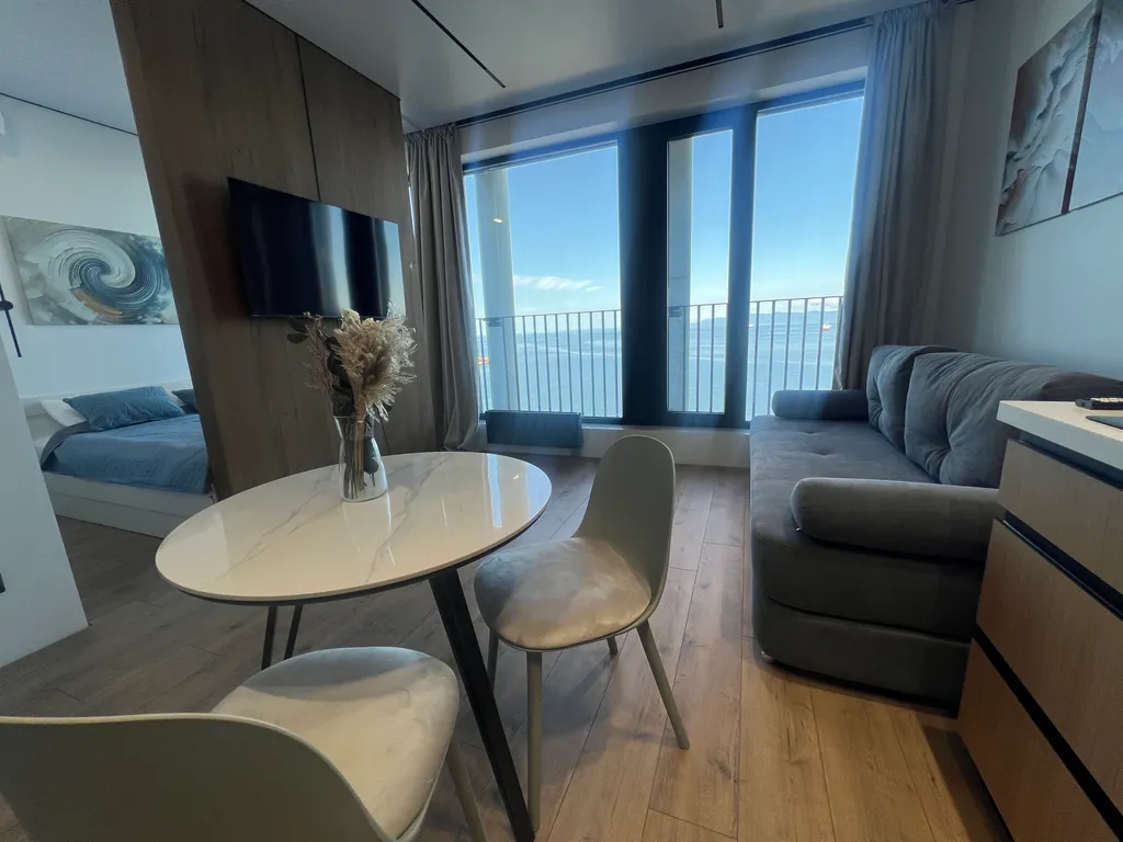 Квартира Апартаменты more - первая линия от моря в центре — аренда посуточно в Владивосток