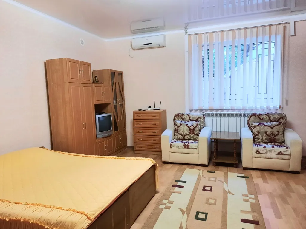 Просторная квартира-студия в 15 минутах от моря