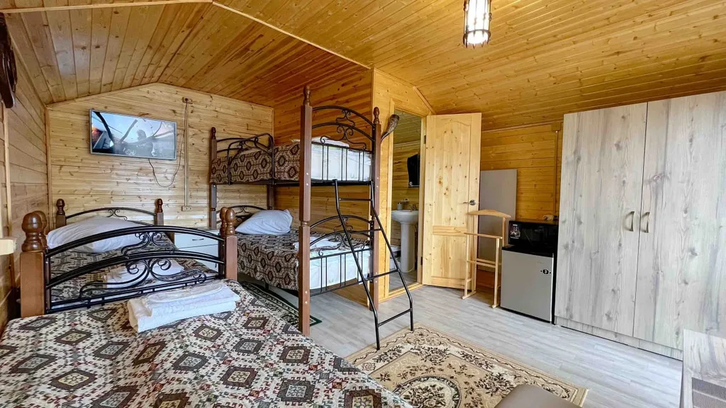 Коттедж Домик для дружной компании друзей — Архыз