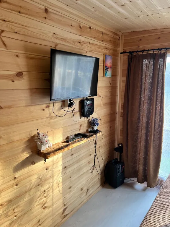 Домик с чаном в лесу