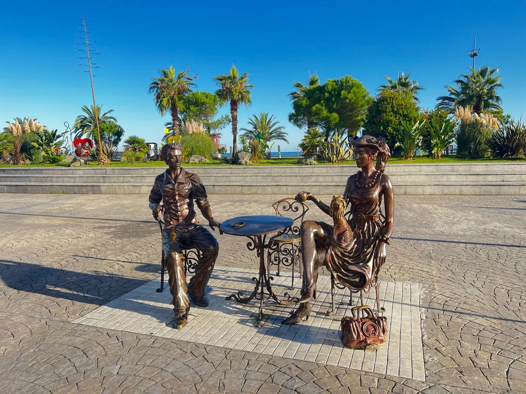 Трехкомнатная квартира на берегу моря, Porta Batumi Tower
