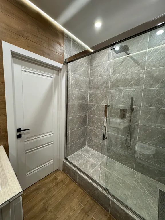 Современная, уютная квартира с видом на море