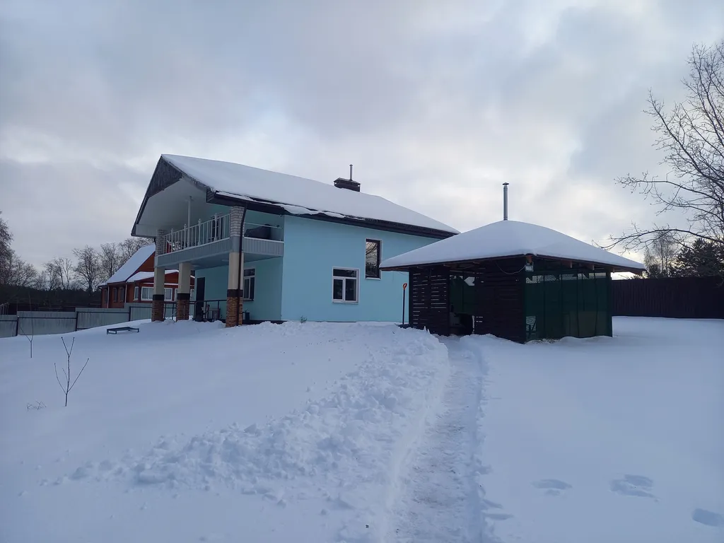 Дом на озере