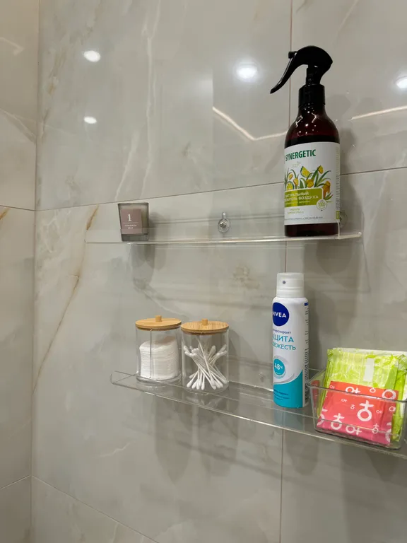 Зелёная современная квартира-студия недалеко от Горного Воздуха