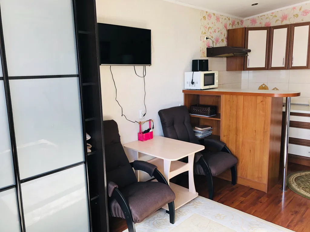 Уютный домик в Никитском саду