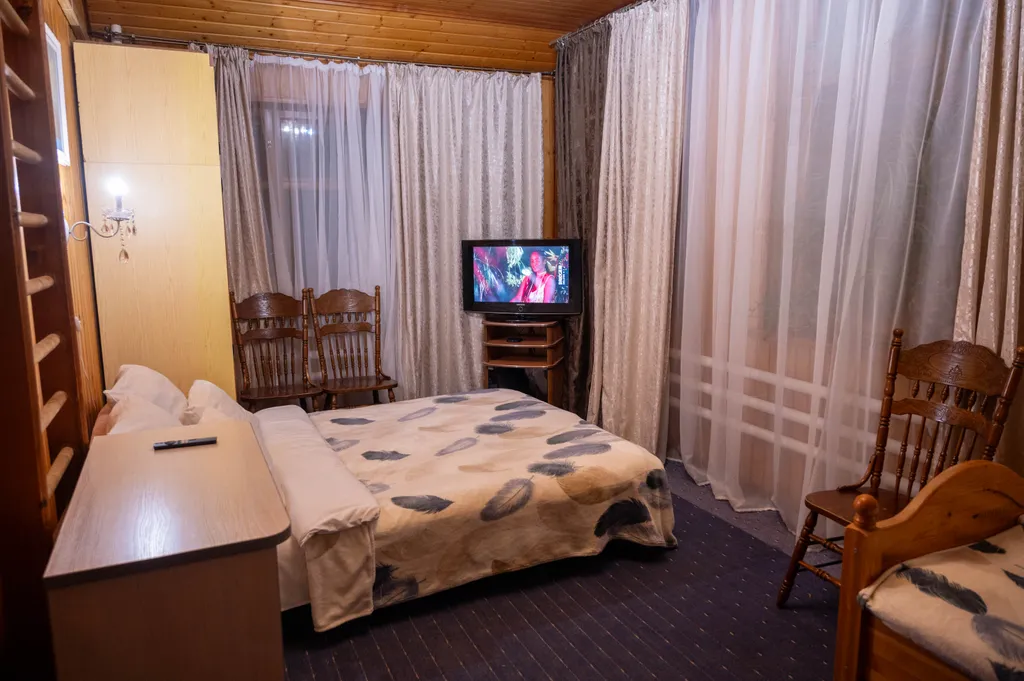 Дом с бассейном и сауной в 5 минутах на автомобиле до Коломенского Кремля