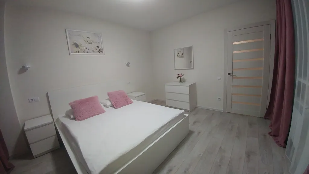 Квартира Уютная евродвушка в серых тонах — аренда посуточно в Ульяновск