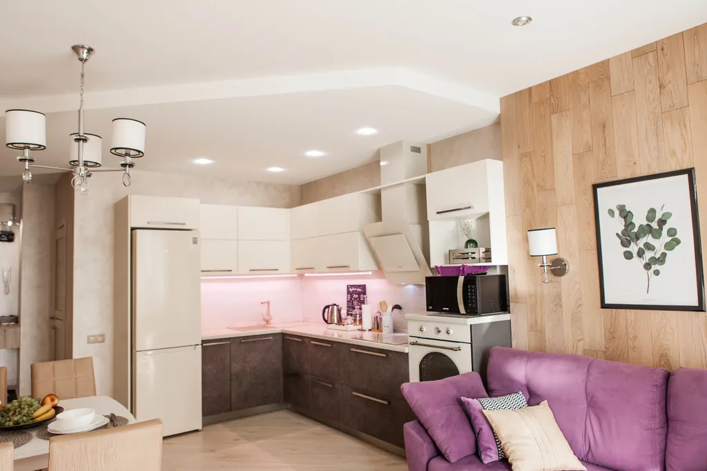 Апартаменты фиолетовый диванчик с видом на Лавру