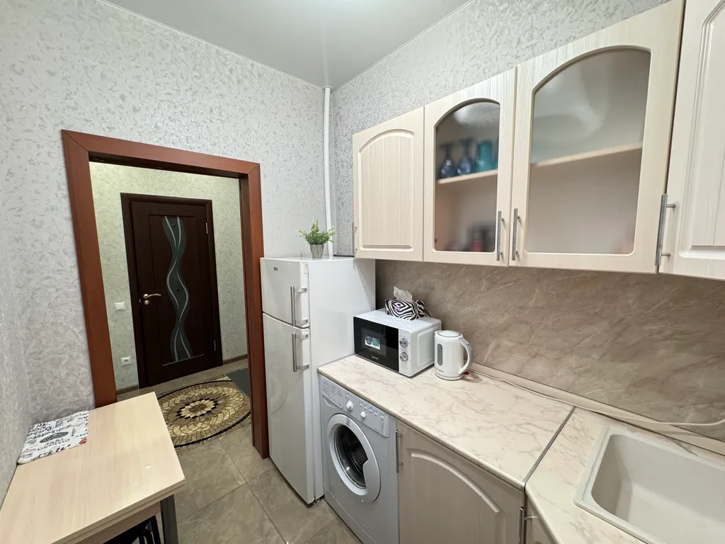 Современная квартира-студия рядом с ТРЦ Аура