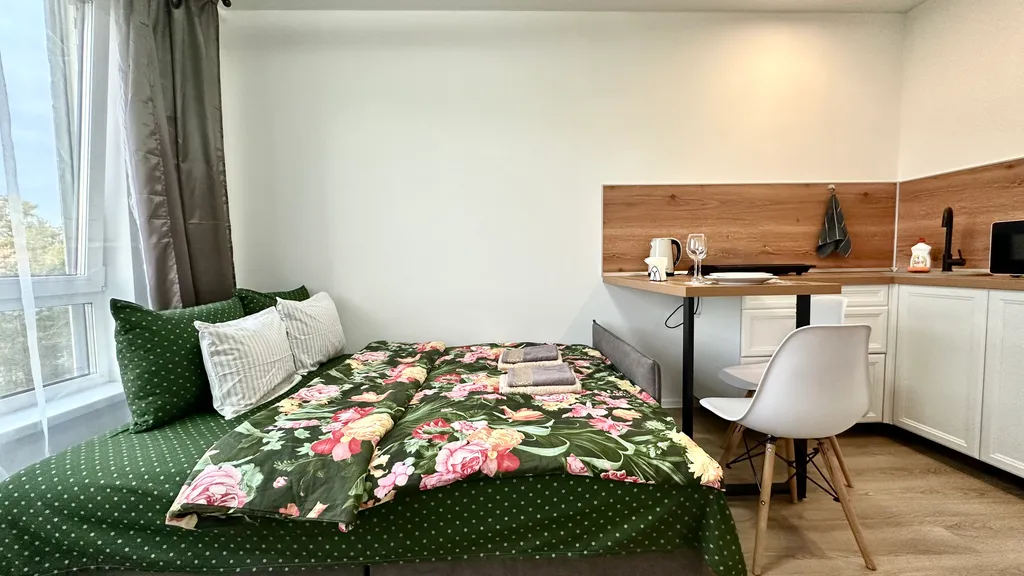 Квартира с видом на пруд