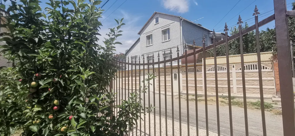 Часть дома на втором этаже с баней и бассейном