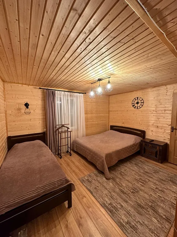 Домик с видом на горы