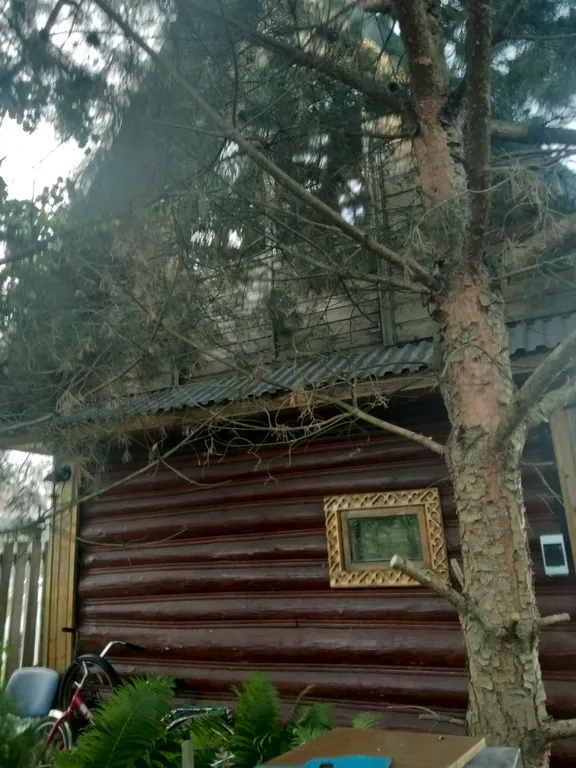 Благоустроенный домик с камином и лоджией на Селигере