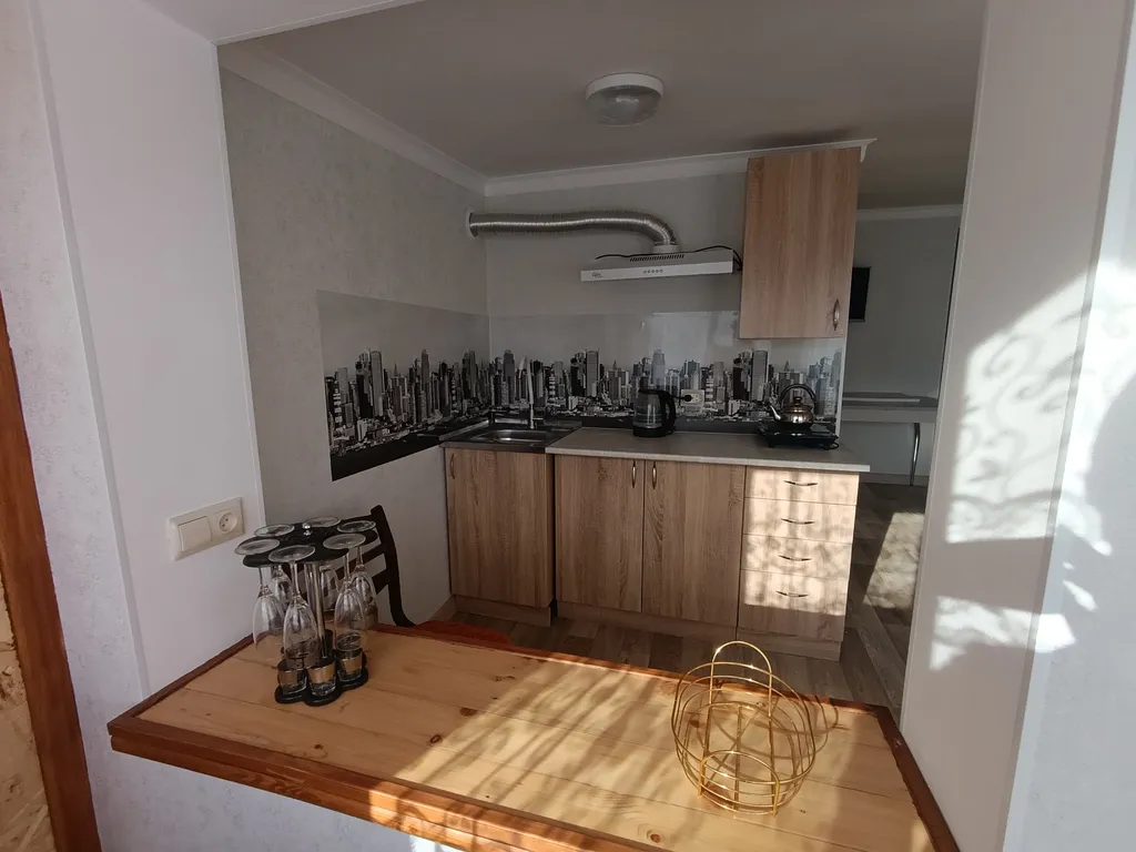 Домик у озера