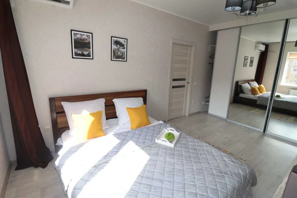 Уютная квартира на Савушкина (Уютный Дом)