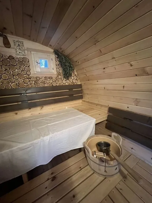 Семейный уютный гостeвoй дом на воде