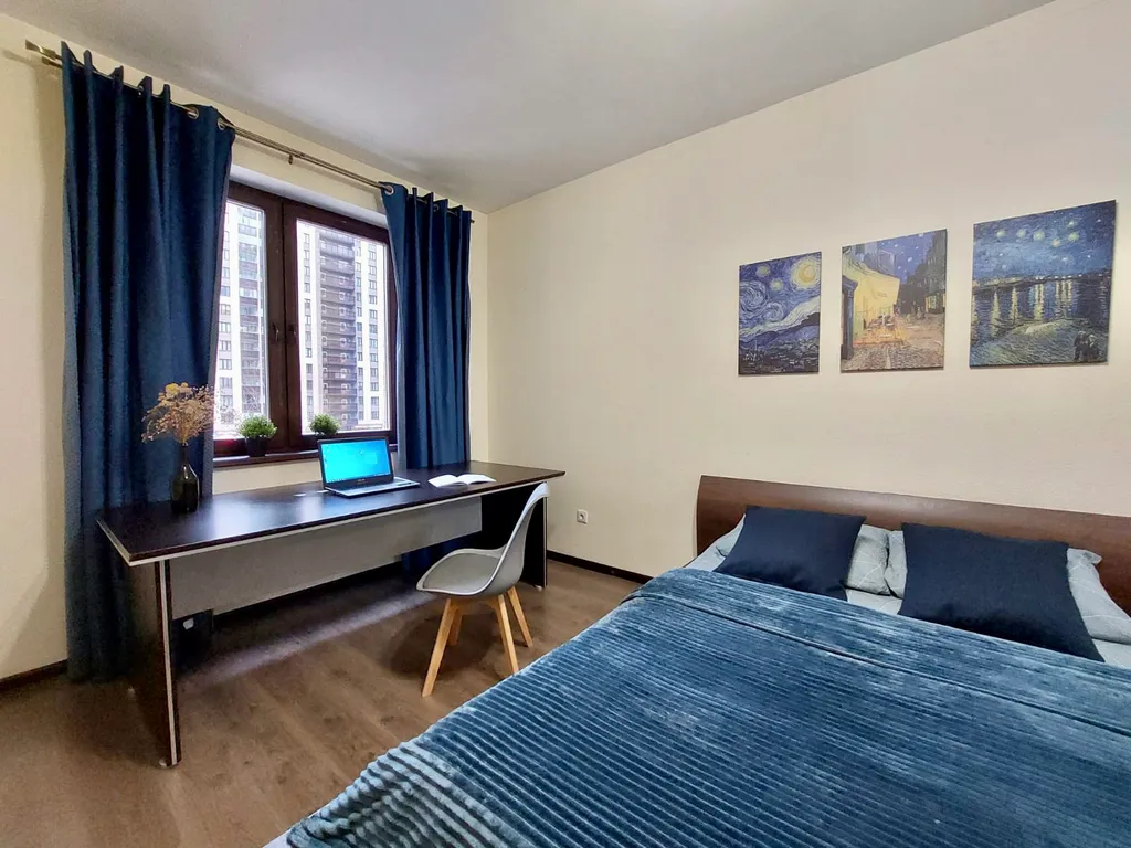 Трёхкомнатная квартира возле метро — аренда посуточно в Мурино