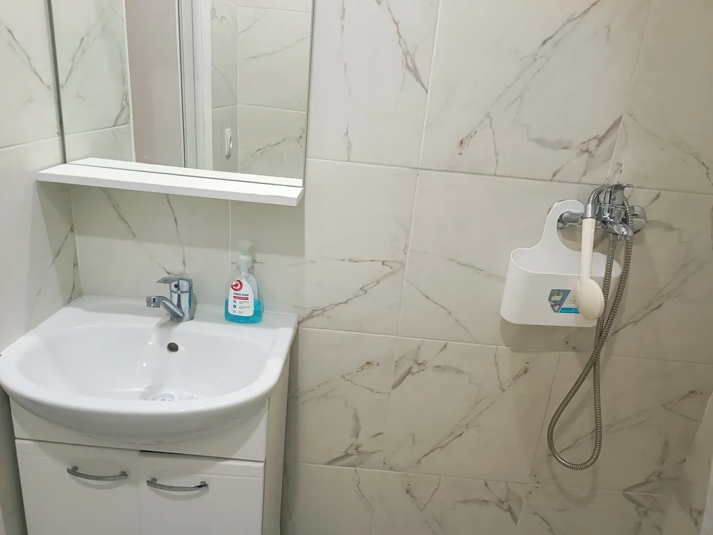 Миниатюрная студия с раскладным диваном у станции МЦД4 Железнодорожная