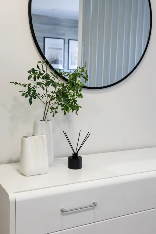 Студия возле 130 квартал с библиотекой на балконе