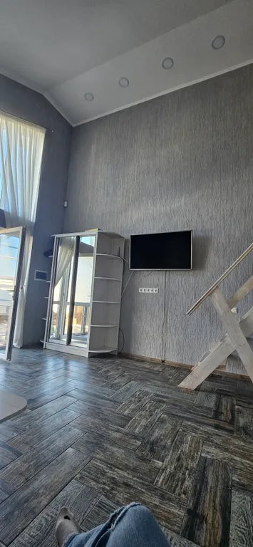 Номера лофт, на территории бассейн