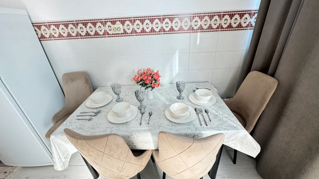 ЖК Дипломат в центре левого берега вид на Байтерек