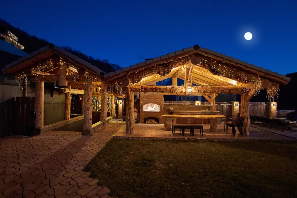 Коттедж Шале с бассейном и джакузи — Красная Поляна