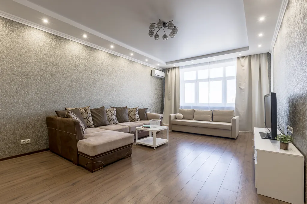 Светлая трехкомнатная квартира в АЖК Паруса — аренда посуточно в Тюмень